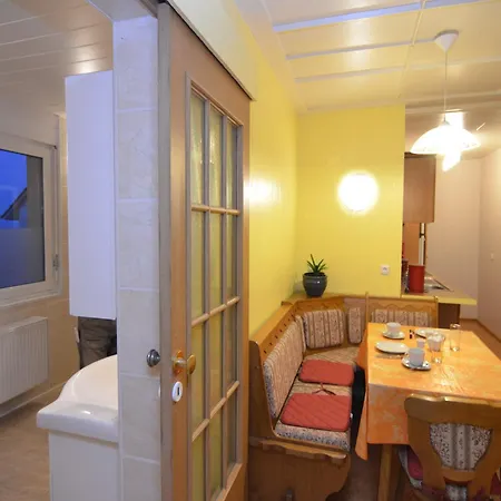 Semesterbostad Ferienhaus, *